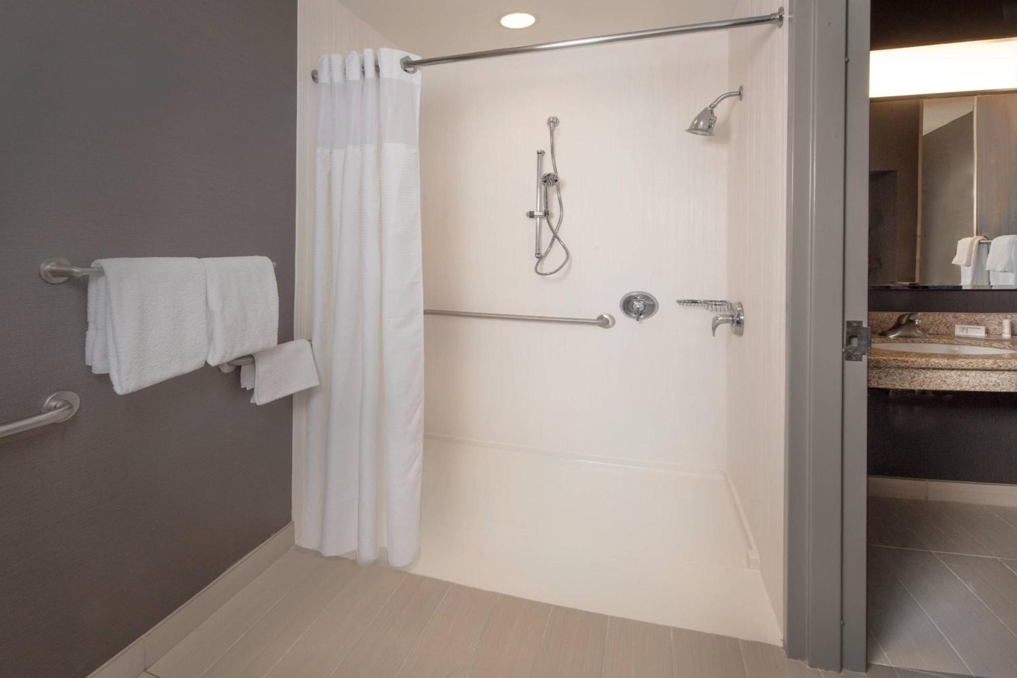 Courtyard By Marriott Frederick Ξενοδοχείο Εξωτερικό φωτογραφία