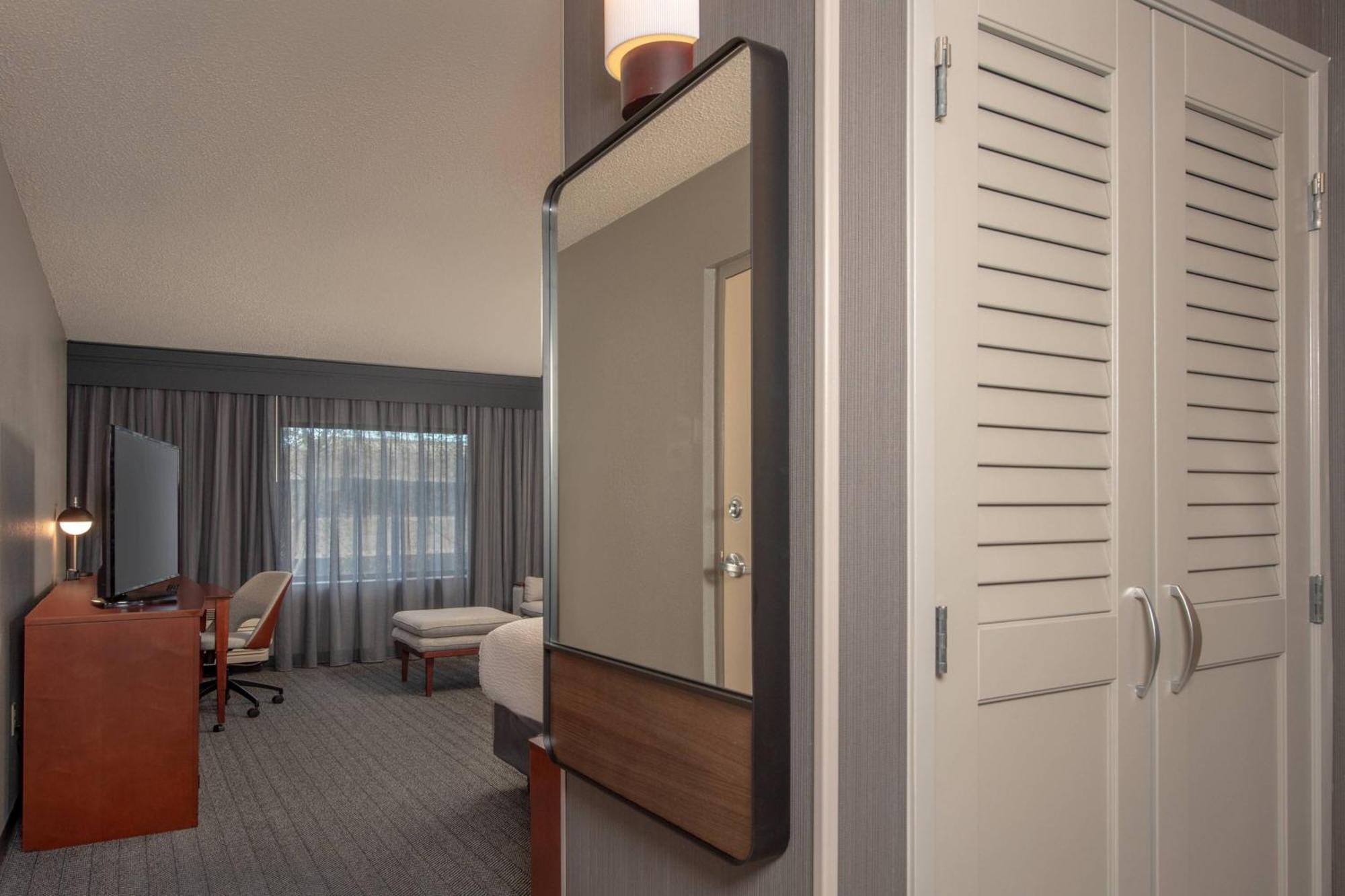 Courtyard By Marriott Frederick Ξενοδοχείο Εξωτερικό φωτογραφία