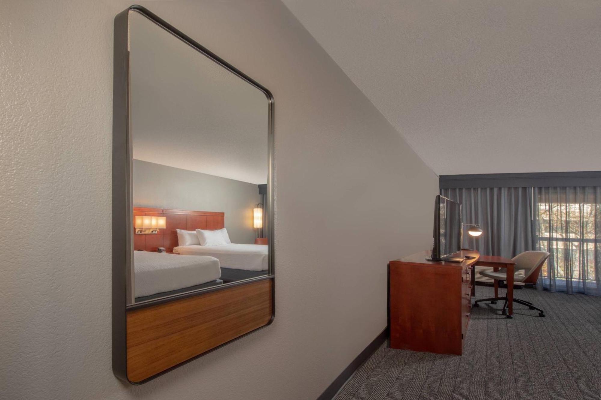 Courtyard By Marriott Frederick Ξενοδοχείο Εξωτερικό φωτογραφία
